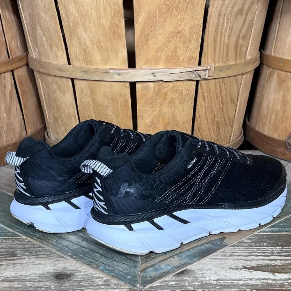 Hoka One One Clifton 6 Black White 1102872 Comfort Running Shoes Mens Size 9.5